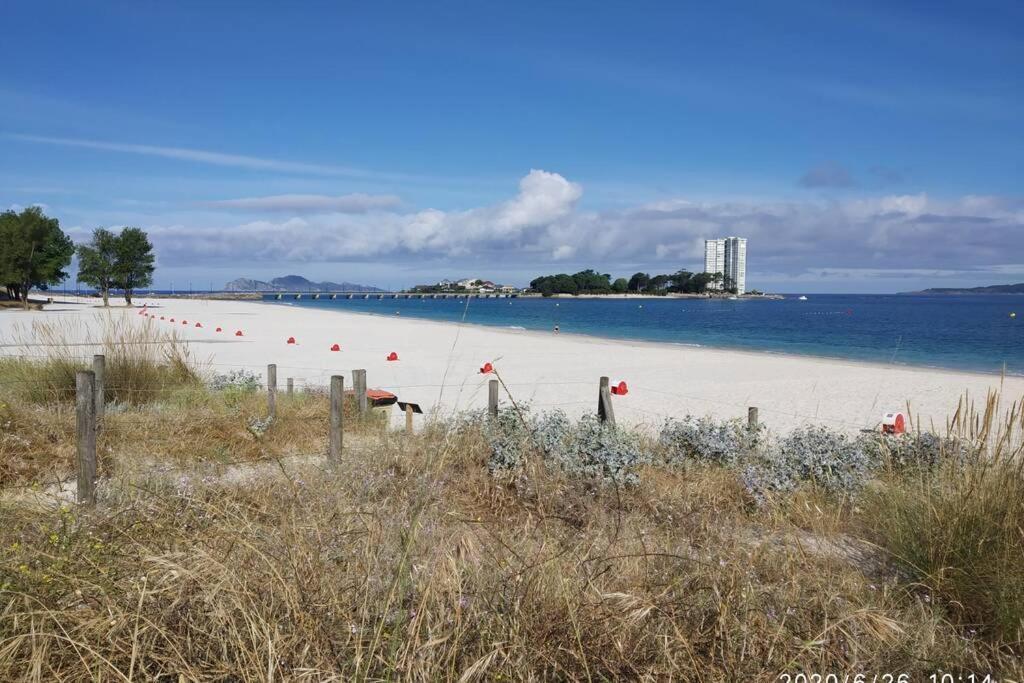 Piso Cerca De Playa Samil Apartment Vigo Bagian luar foto